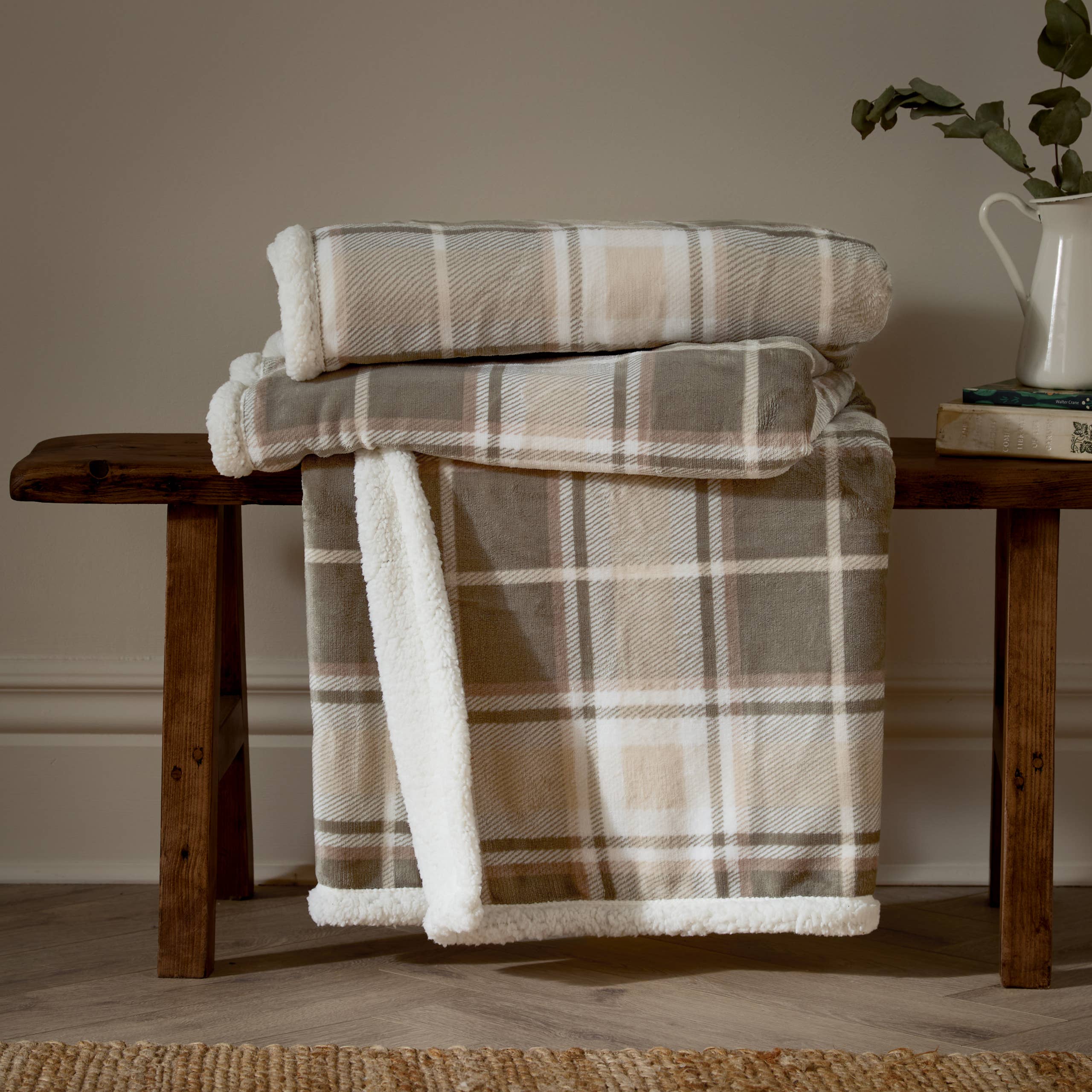 Braemar Check Sherpa Fleece Throw Green/Natural