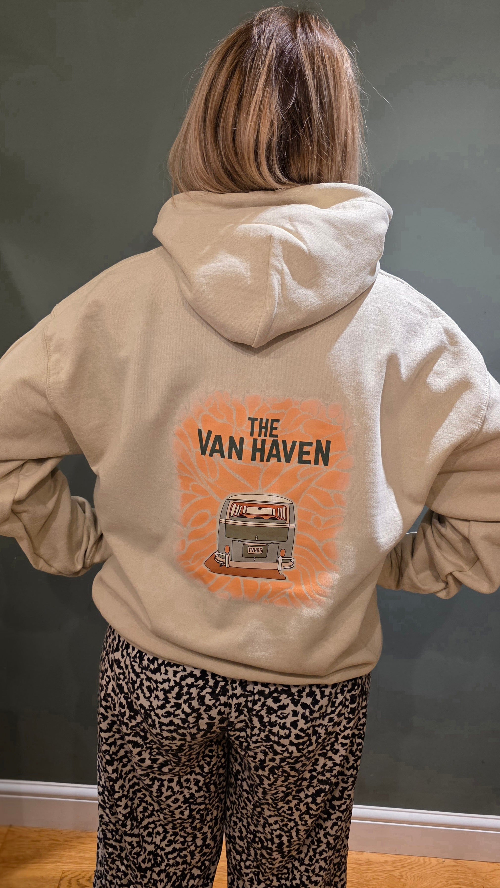Retro Camper Hoodie | Cosy Van-Life Hoodie | The Van Haven