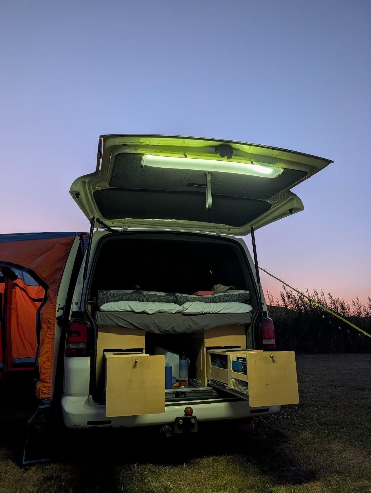 Inflatable Solar Camping Light – Portable, Rechargeable Vanlife Lantern